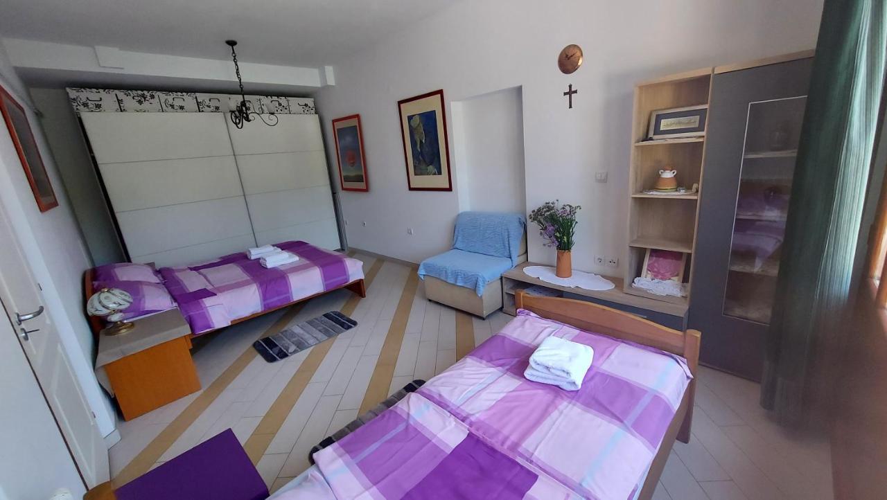 Apartments Cezar Vinkuran Extérieur photo