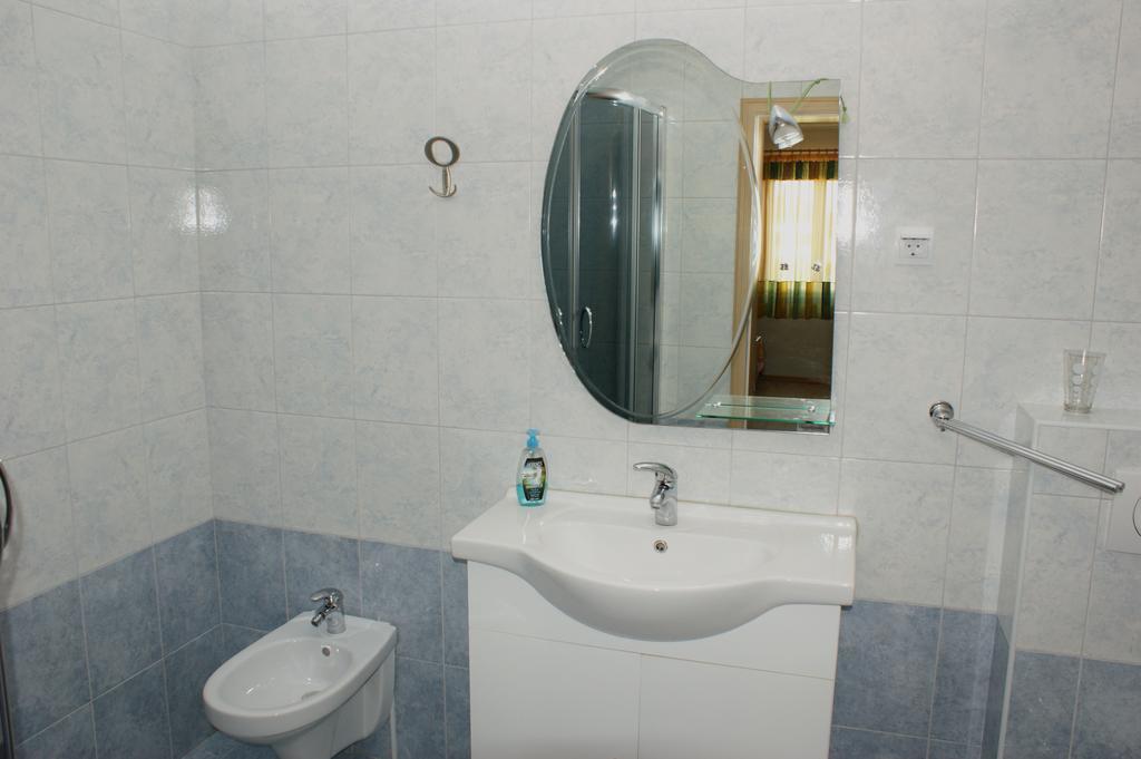 Apartments Cezar Vinkuran Extérieur photo