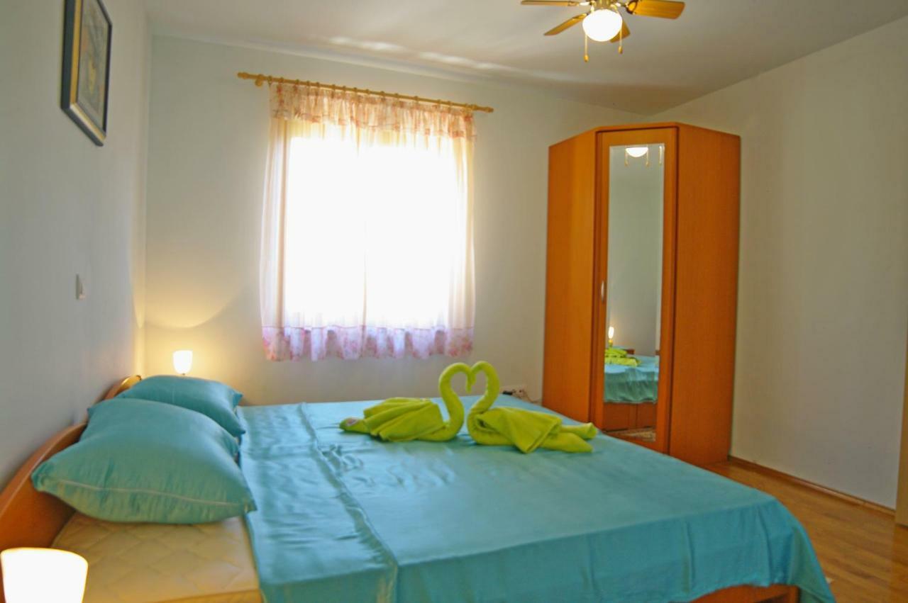 Apartments Cezar Vinkuran Extérieur photo