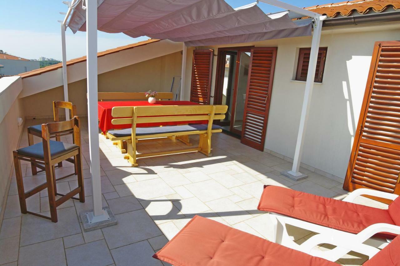 Apartments Cezar Vinkuran Extérieur photo