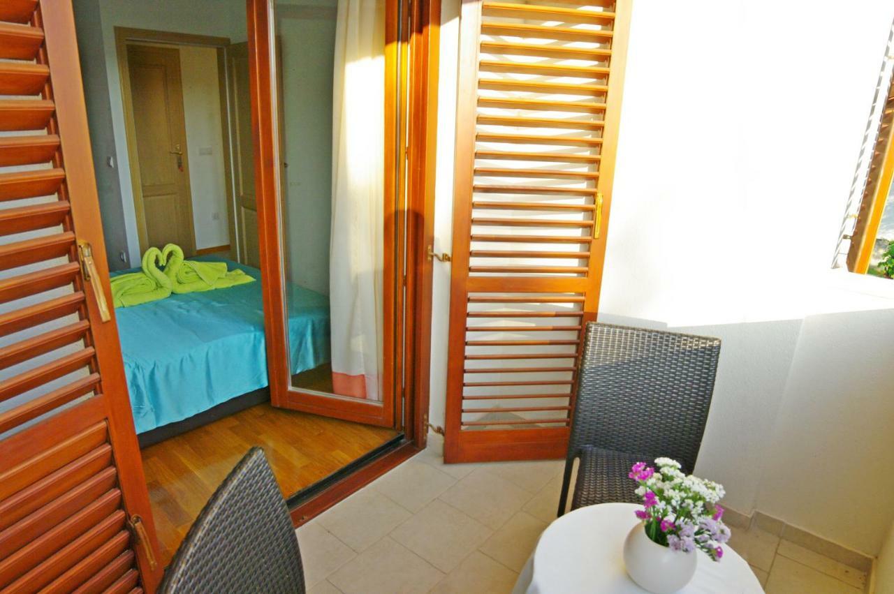 Apartments Cezar Vinkuran Extérieur photo