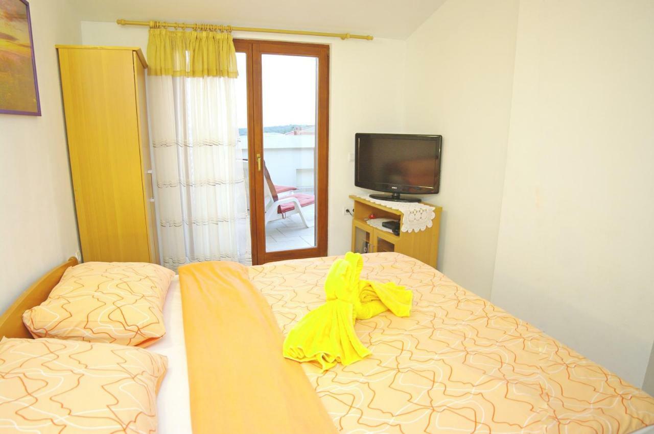 Apartments Cezar Vinkuran Extérieur photo
