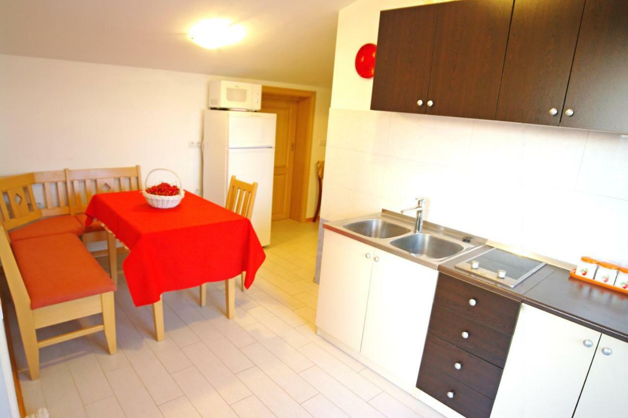Apartments Cezar Vinkuran Extérieur photo