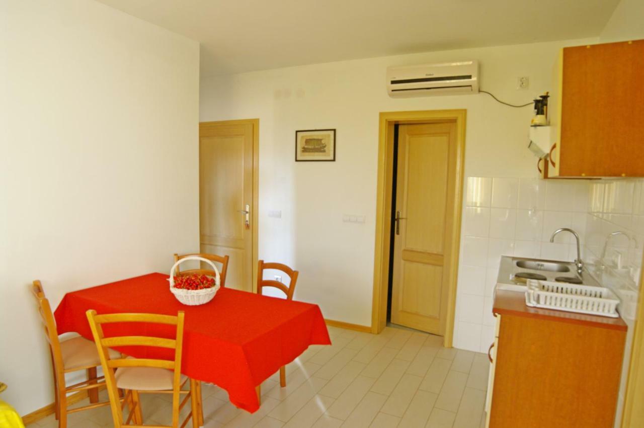 Apartments Cezar Vinkuran Extérieur photo