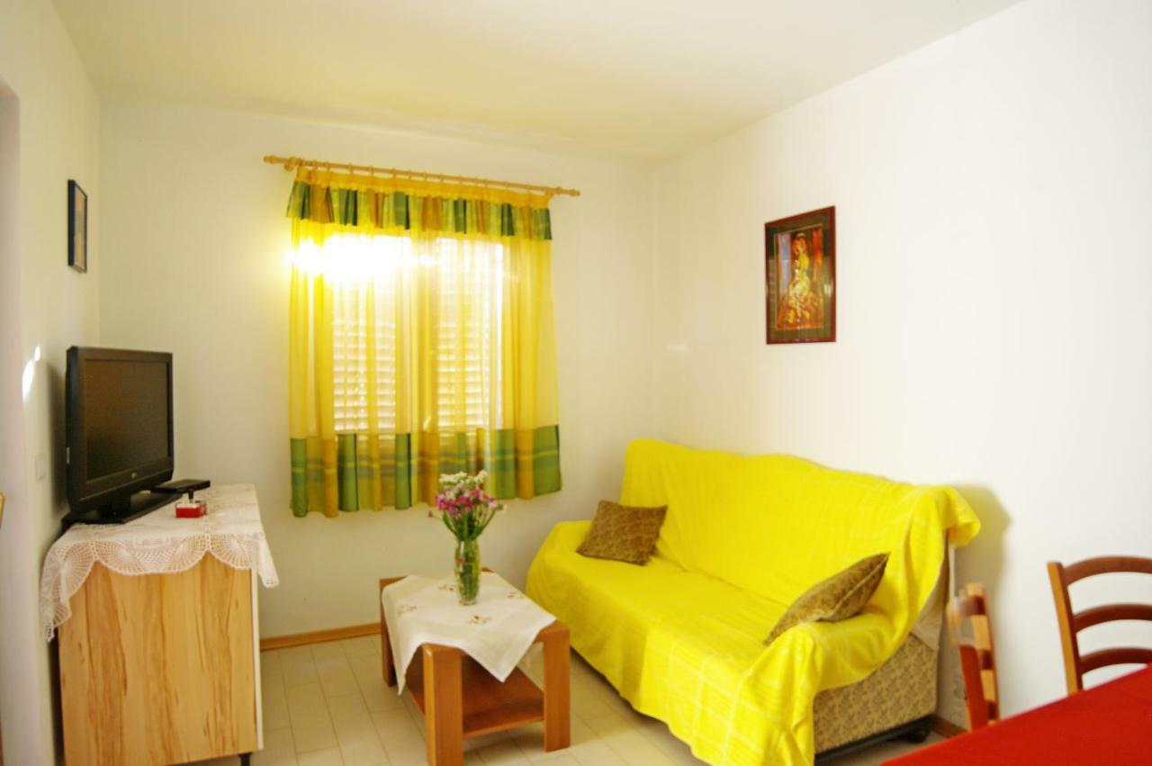 Apartments Cezar Vinkuran Extérieur photo